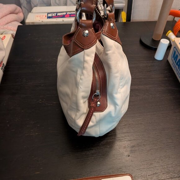 COACH Soho Lynn Leather Hobo Shoulder Handbag + Matching Wallet - Picture 3 of 14